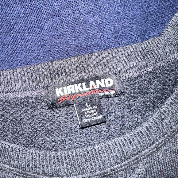 2 Pull over sweaters - Picture 2 of 3